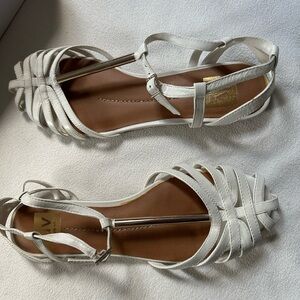 Dolce Vita Zen white sandals size 10